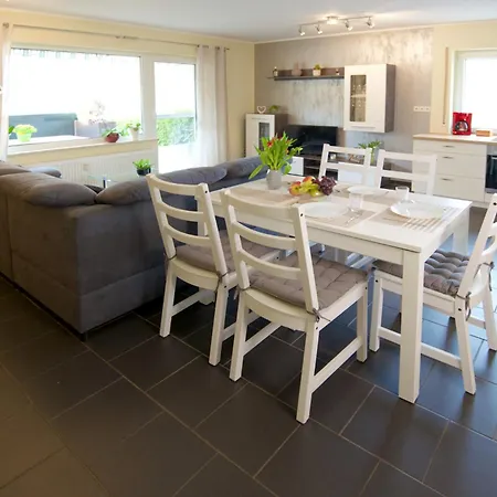 アパート Moseleule メセニヒ